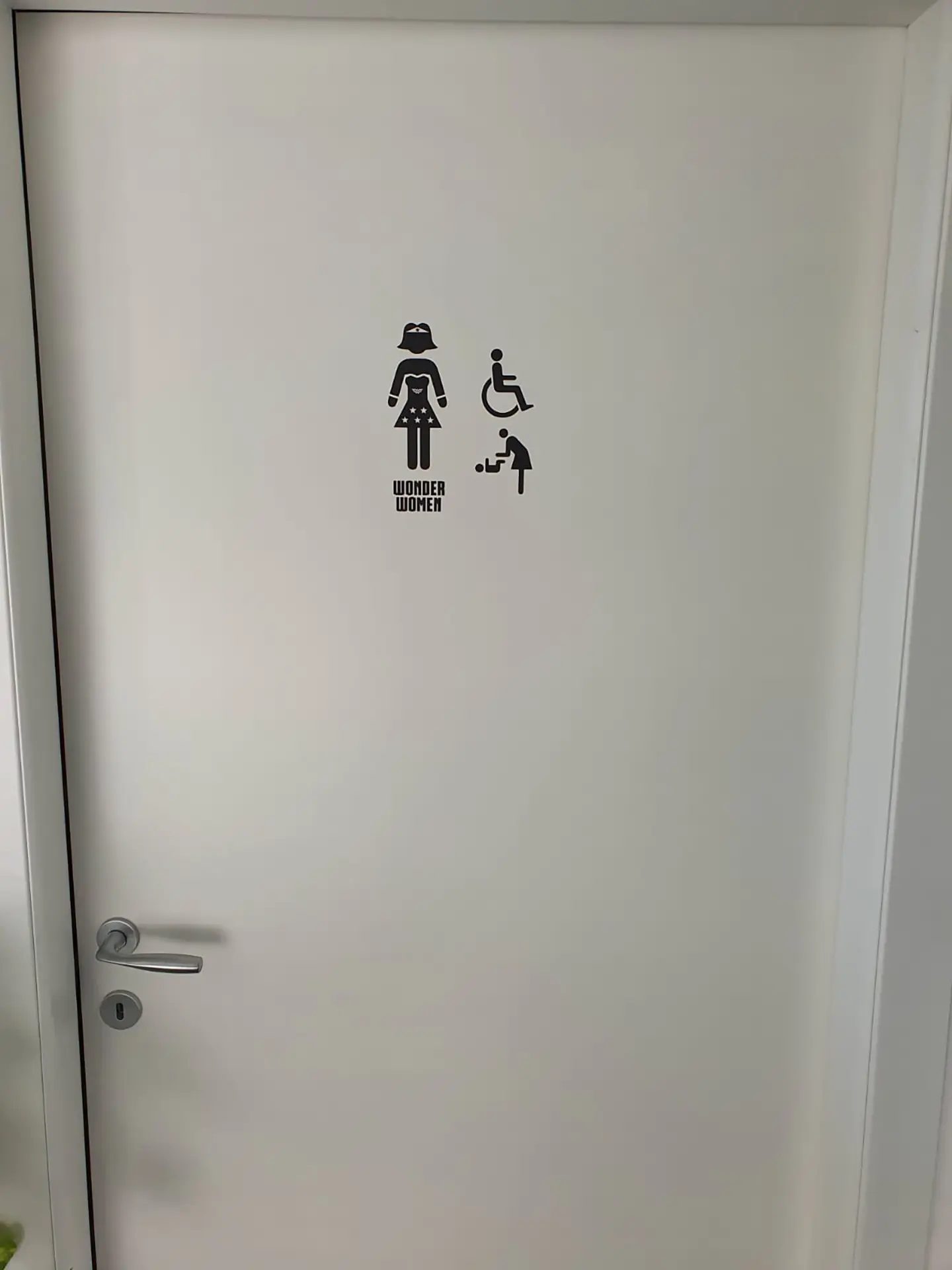 2c4f56e3-85f4-41da-83b6-37d6d7aa8c01